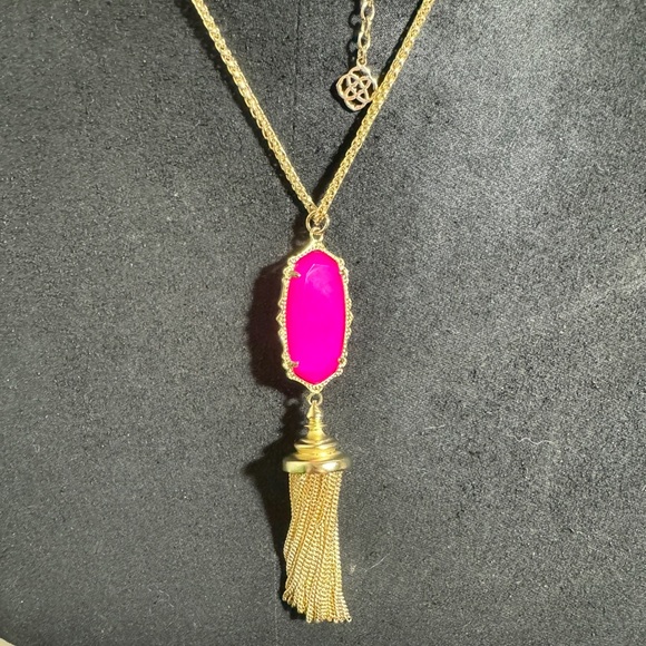 Kendra Scott Gold Everly in Hot Pink Agate - Picture 6 of 8